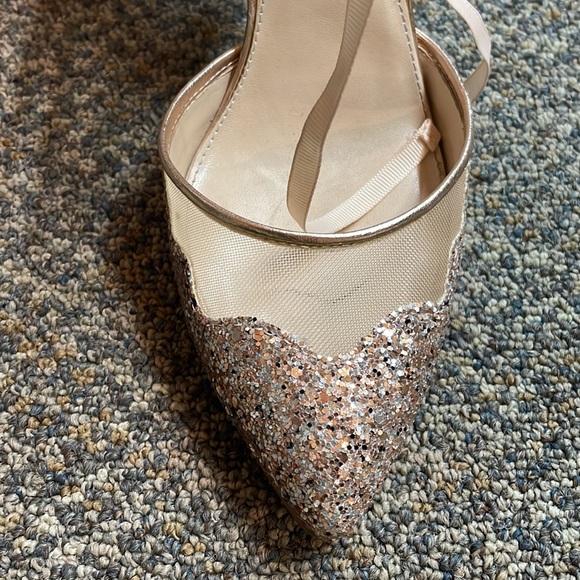 Sparkle Betsey Johnson Heel with Tie Size 8 - Picture 3 of 10